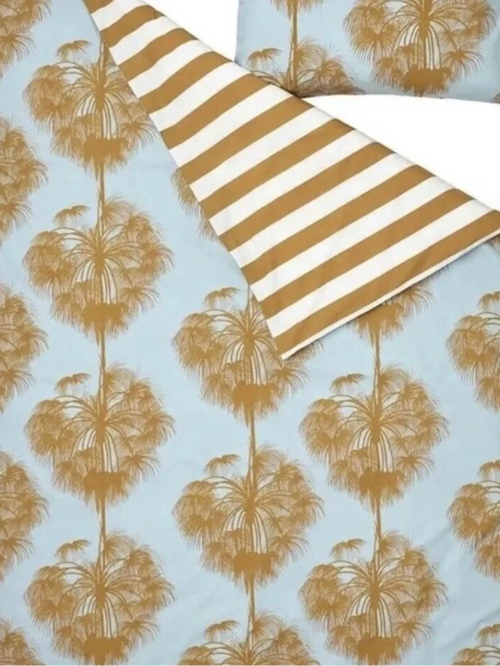Lux Palm Print Duvet Cover Set in Sky Blue and Tan plus 4 pillow cases